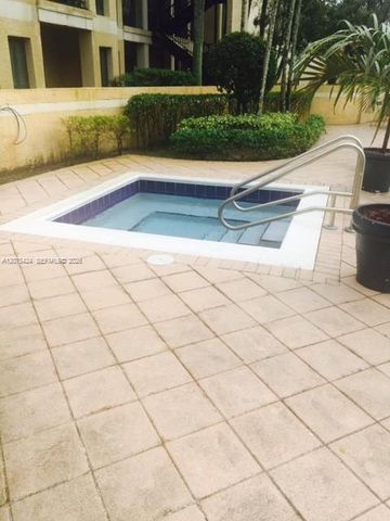 927 Riverside Drive 326, Coral Springs, FL 33071