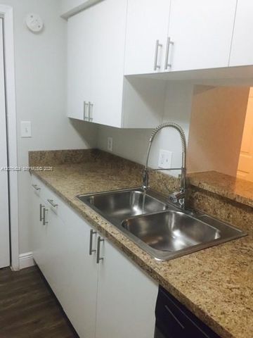 927 Riverside Drive 326, Coral Springs, FL 33071