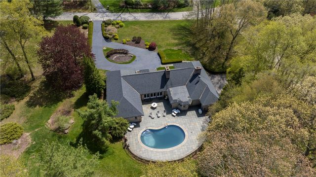 136 White Birch Circle, Scituate, RI 02831