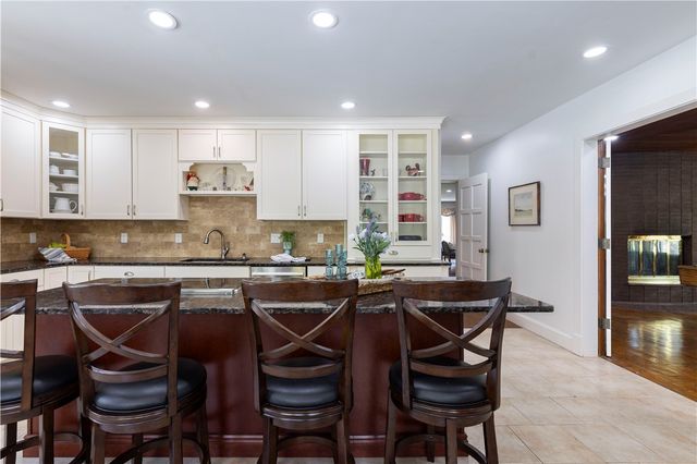 136 White Birch Circle, Scituate, RI 02831