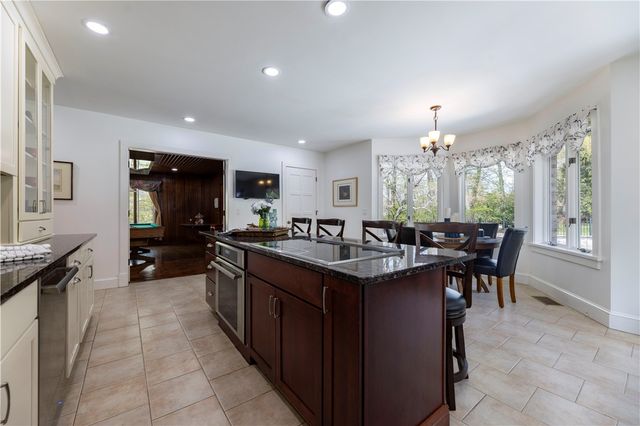 136 White Birch Circle, Scituate, RI 02831