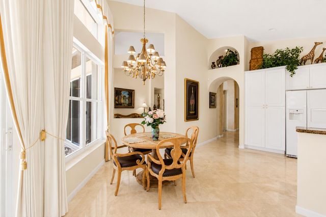 6850 Fiji Circle, Boynton Beach, FL 33437