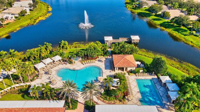 6850 Fiji Circle, Boynton Beach, FL 33437