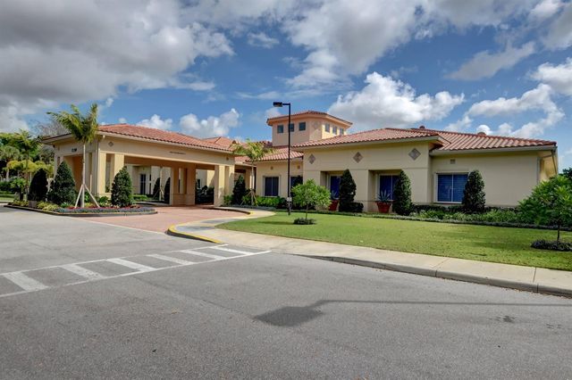 6850 Fiji Circle, Boynton Beach, FL 33437