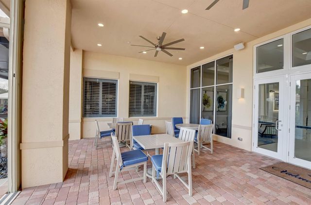 6850 Fiji Circle, Boynton Beach, FL 33437