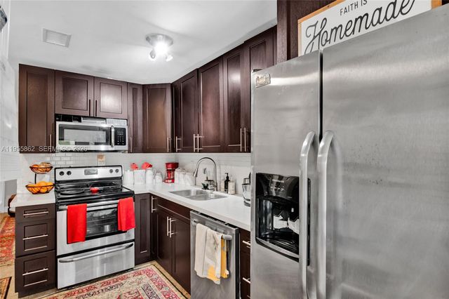 5914 SW 133rd Ct, Miami, FL 33183