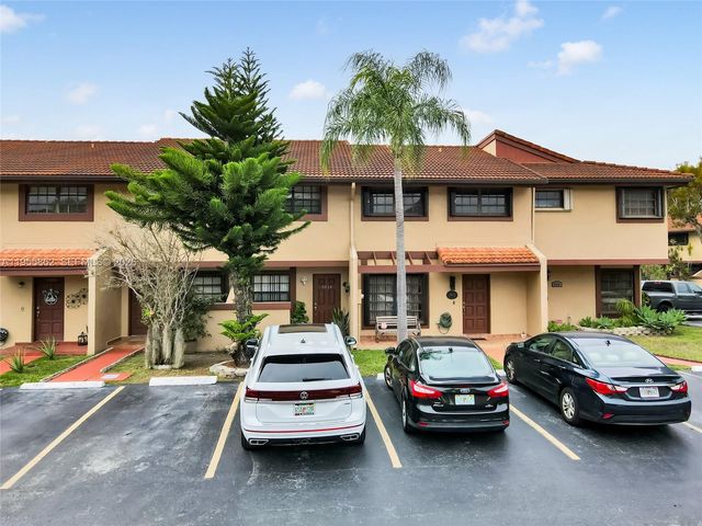 5914 SW 133rd Ct, Miami, FL 33183