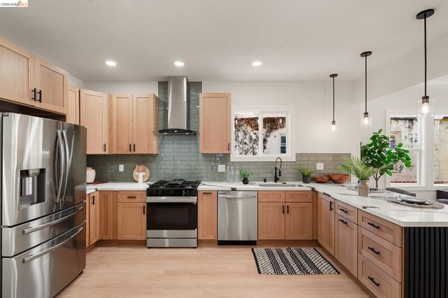 760 53Rd St, Oakland, CA 94609