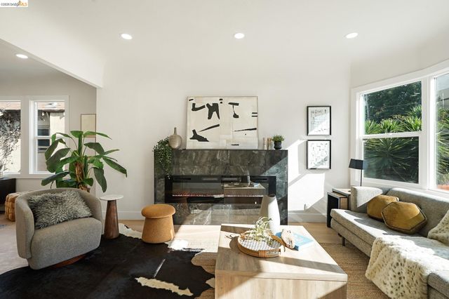 760 53Rd St, Oakland, CA 94609