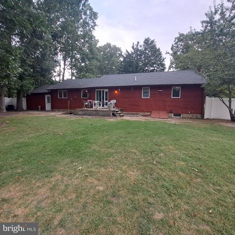 418 CHESTNUT ST, Delran, NJ 08075