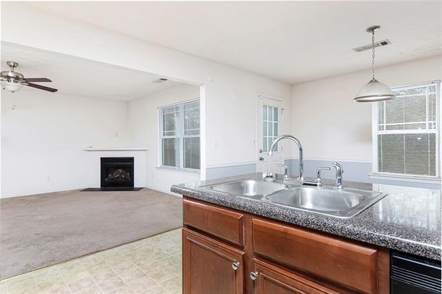 504 Simpson Place Drive, Forest Park, GA 30297