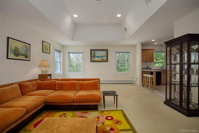 28 Heritage Court, Tuxedo Park, NY 10987