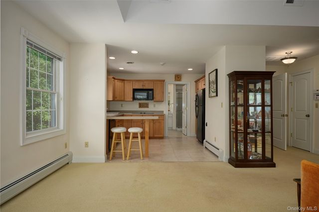 28 Heritage Court, Tuxedo Park, NY 10987