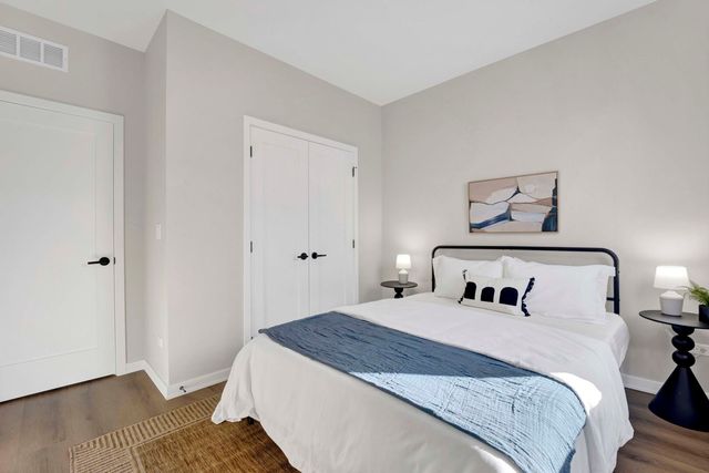 944 Beloit Avenue 4, Forest Park, IL 60130