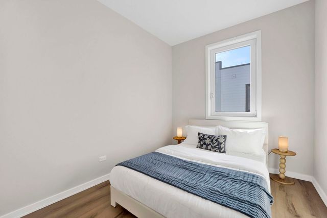 944 Beloit Avenue 4, Forest Park, IL 60130