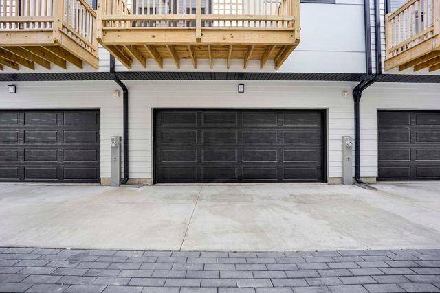 944 Beloit Avenue 4, Forest Park, IL 60130