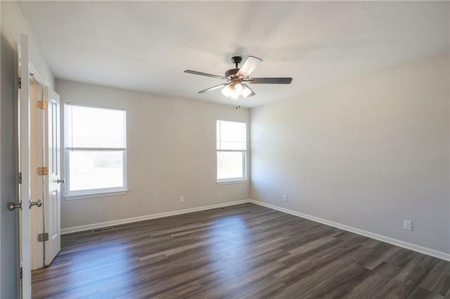 721 Shane Lane, Belton, MO 64012