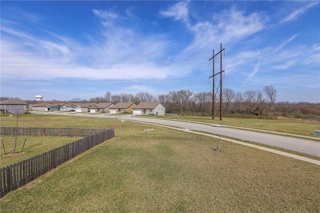721 Shane Lane, Belton, MO 64012