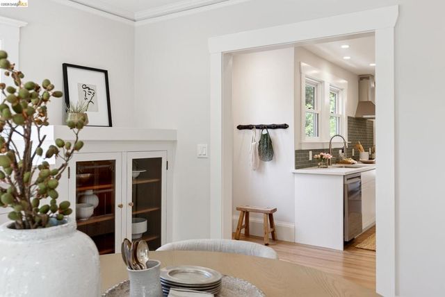 223 Park View Ave, Piedmont, CA 94610