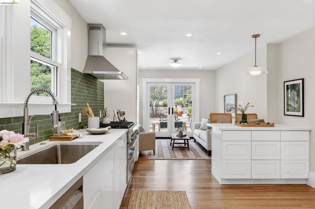 223 Park View Ave, Piedmont, CA 94610