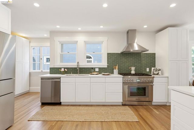 223 Park View Ave, Piedmont, CA 94610