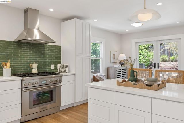 223 Park View Ave, Piedmont, CA 94610
