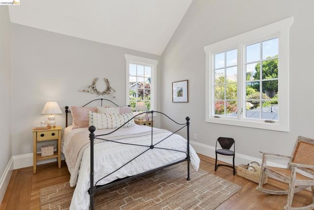 223 Park View Ave, Piedmont, CA 94610