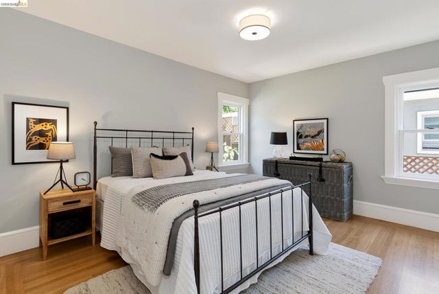 223 Park View Ave, Piedmont, CA 94610
