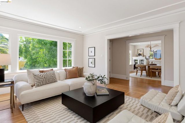 223 Park View Ave, Piedmont, CA 94610