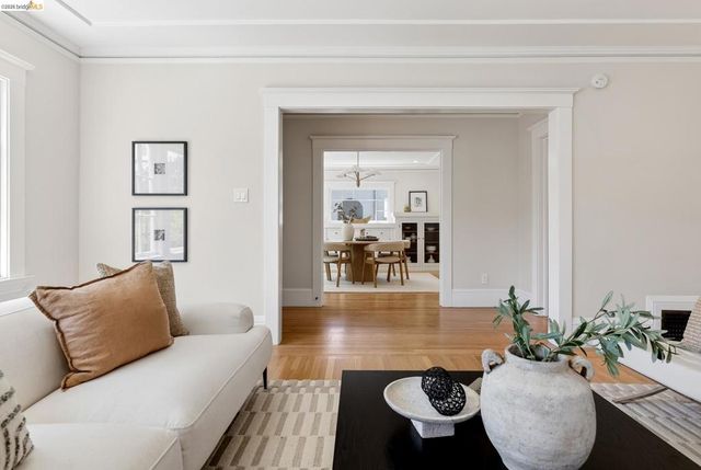 223 Park View Ave, Piedmont, CA 94610