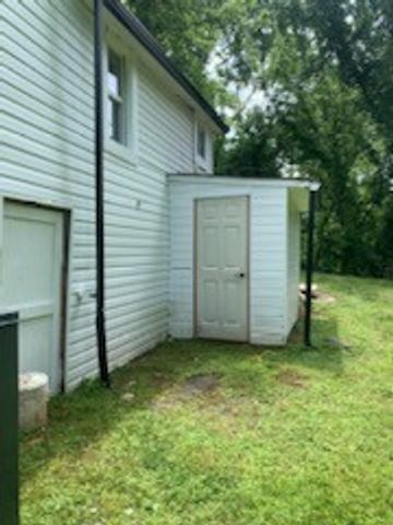 418 Market St, Clarksville, TN 37042