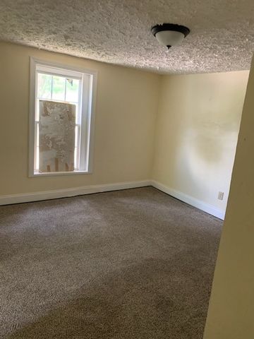 418 Market St, Clarksville, TN 37042