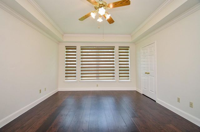 3815 Meadow Spring Drive, Sugar Land, TX 77479