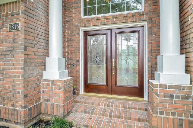 3815 Meadow Spring Drive, Sugar Land, TX 77479