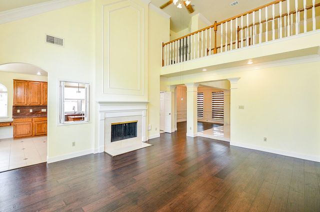 3815 Meadow Spring Drive, Sugar Land, TX 77479