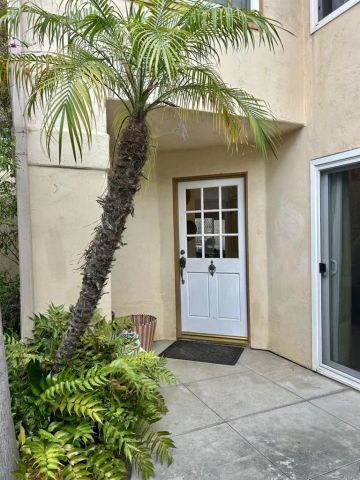 4242 Corte de la Siena, San Diego, CA 92130