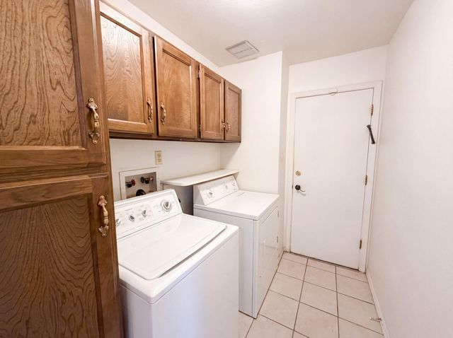 6908 Welton Drive NE, Albuquerque, NM 87109