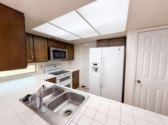 6908 Welton Drive NE, Albuquerque, NM 87109
