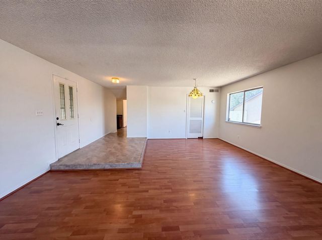 6908 Welton Drive NE, Albuquerque, NM 87109