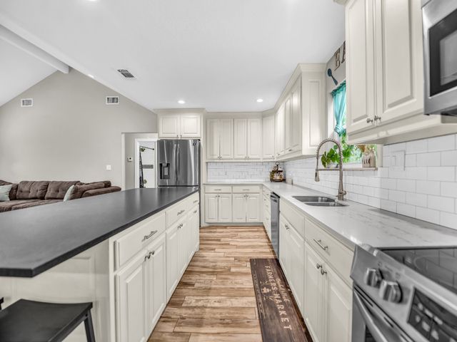 104 Turkey Creek Road, Mineral Wells, TX 76067