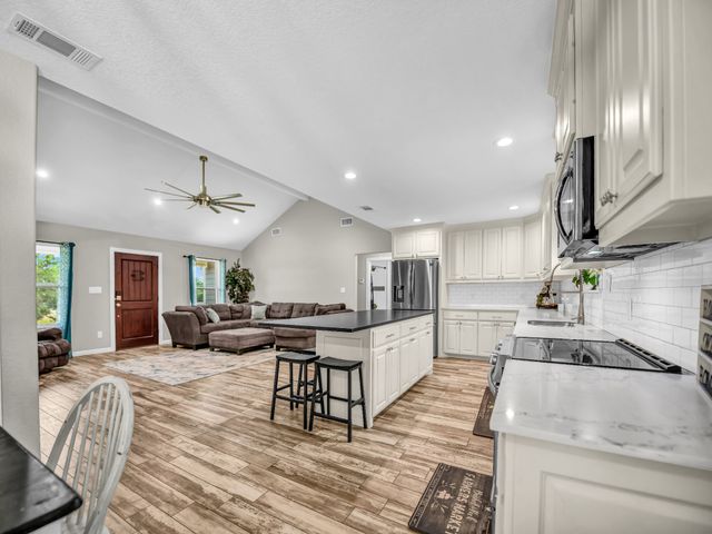104 Turkey Creek Road, Mineral Wells, TX 76067