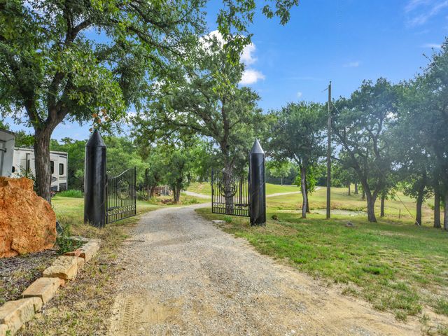 104 Turkey Creek Road, Mineral Wells, TX 76067