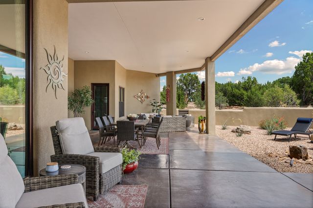 4 Rain Dance Court, Santa Fe, NM 87506