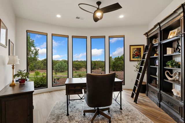 4 Rain Dance Court, Santa Fe, NM 87506