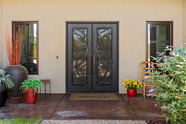 4 Rain Dance Court, Santa Fe, NM 87506