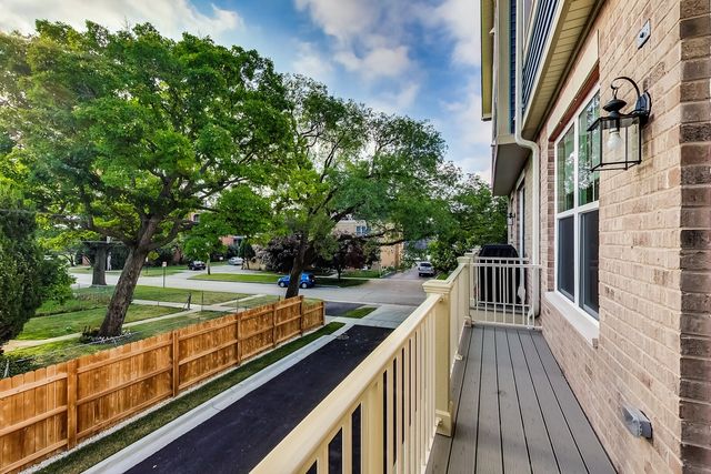 20 Webster Avenue C, Highwood, IL 60040