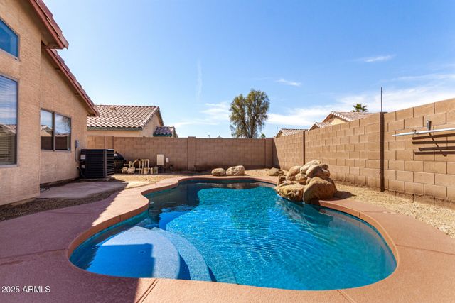 15820 W MONROE Street, Goodyear, AZ 85338