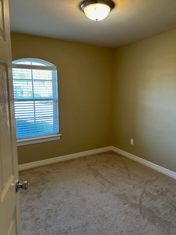 1709 Avondale Court, Bossier City, LA 71112