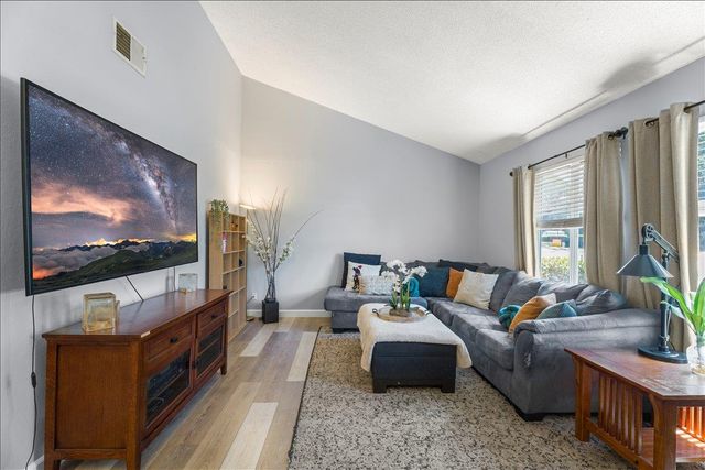 4584 Thousand Oaks Drive, San Jose, CA 95136