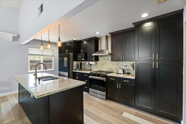 4584 Thousand Oaks Drive, San Jose, CA 95136